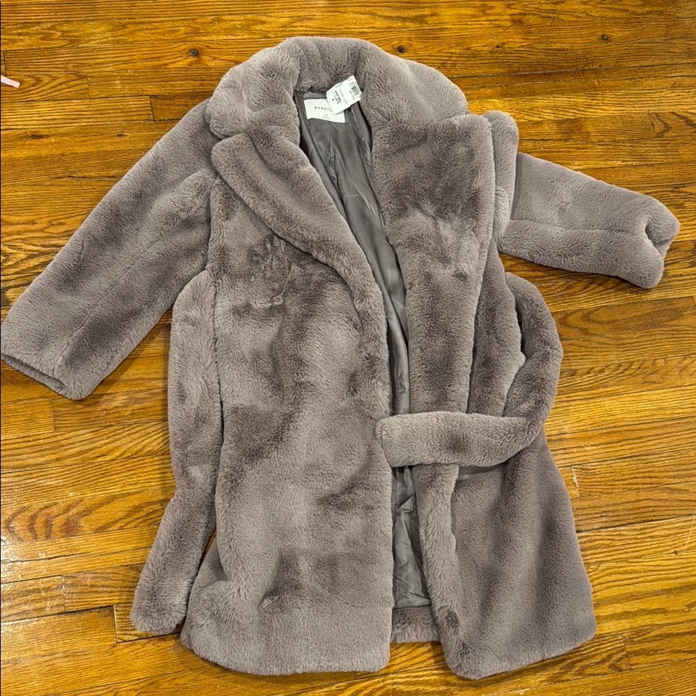 Babaton aritzia Faux Fur Coat in Gray dusty purple xs